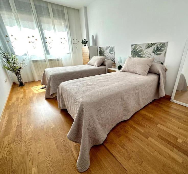 Studio 14 + Garaje Incluido. Nuevo, Elegante, Acogedor. Haro Luaran gambar