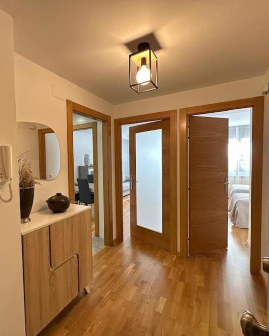 Studio 14 + Garaje Incluido. Nuevo, Elegante, Acogedor. Haro Luaran gambar